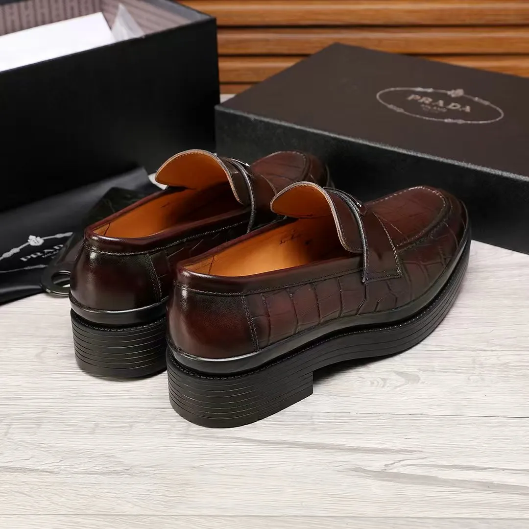 Men's shoes 💰540 💰💰🎩🎩【Prada】Counter 1:1⬆️original reproduction, absolute quality🆗original outsole, high-quality imported rubber, wear-resistant and non-slip, never degummed, upper material: imported first-layer cowhide➕anti-slip foam outsole, official website material, inner material: water-dyed 🐂leather lining, optional! Code number 38-45